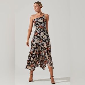 New with tags ASTR the label Emmylou Floral One Shoulder Midi Dress